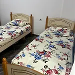 Shengjin Apartments *