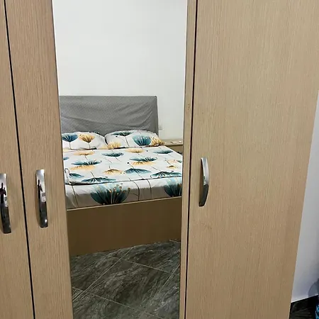 Shengjin Apartments 公寓 *